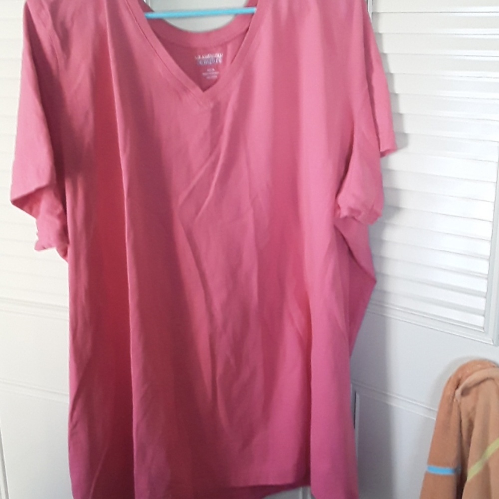 Hot pink t